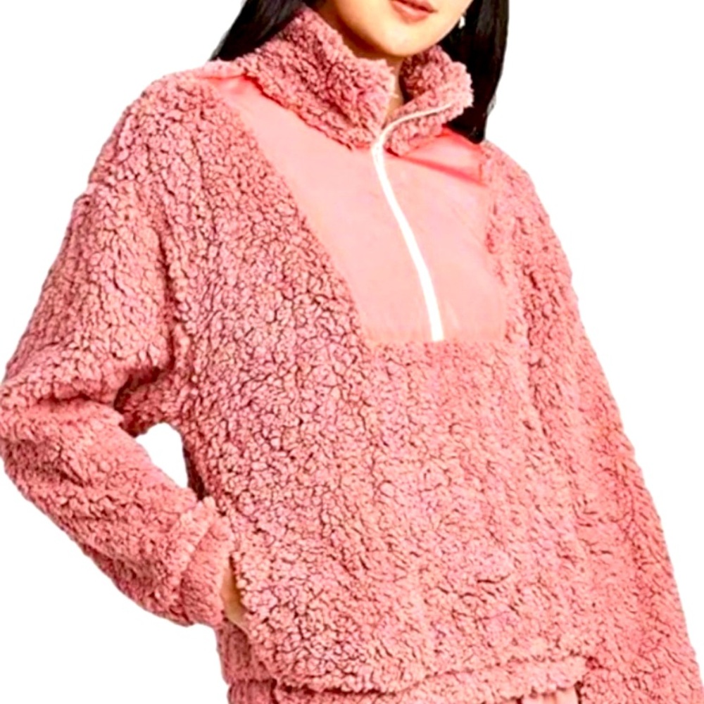Women’s size small Wild Fable Sherpa pullover lightweight jacket